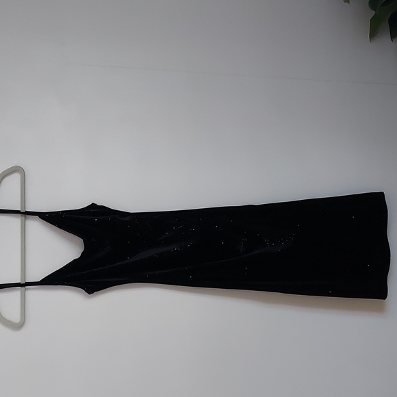 Shein Glamorous Draped Velvet Dress - Picture 9 of 16